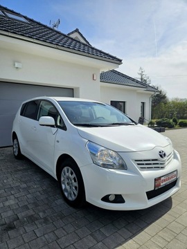 Toyota Verso Minivan 1.8 Valvematic 147KM 2012 Toyota Verso 1.8Valvematic 7osób, zdjęcie 5