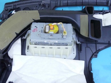 DESKA KONZOLA ULOŽENÍ TOYOTA AVENSIS III T27 EU