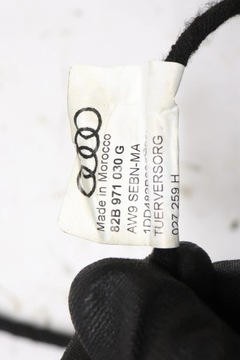 AUDI A1 82A INSTALACE DVEŘE 82B971030G PŘEDNÍ PRAVÁ