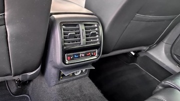 Volkswagen Passat B8 Variant Facelifting 2.0 TDI SCR 200KM 2022 Volkswagen Passat Variant Rline 200KM 4x4 Elegance, zdjęcie 30