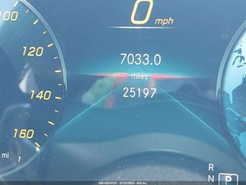 Mercedes GLB 2022 Mercedes-Benz GLB 250 2022 2.0l 2.0 Benzyna 221KM, zdjęcie 11