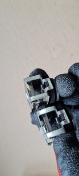 SQ5 85 8R КРЕПЛЕНИЕ РУЧКИ ПОДЪЕМА КРЮК ЛАМПЫ РЕГУЛИРОВОЧНЫЙ ВИНТ A4 B8 S4