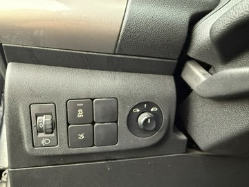 Citroen C-Elysee II Sedan Facelifting 1.6 BlueHDi 99KM 2018 Citroen C-Elysée 1.6 BlueHDi 99KM 2018 FV23%, zdjęcie 25