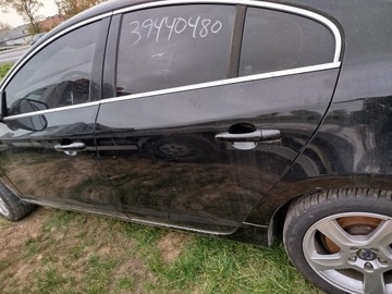 DVEŘE LEVÉ LEVÝ ZADNÍ VOLVO S60 II T5 019-26