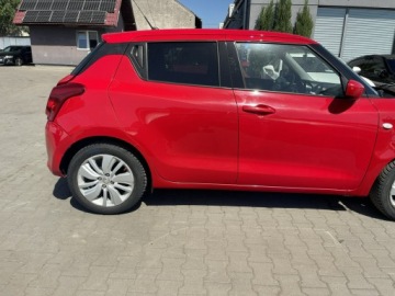 Suzuki Swift VI Hatchback 1.2 DualJet 90KM 2019 Suzuki Swift Klimatyzacja Książka serwisowa, zdjęcie 3