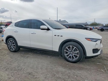 Maserati Levante 2017 Maserati Levante 2017 3.0 Benzyna 345KM, zdjęcie 4