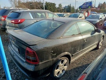 Opel Astra G Coupe 2.2 16V 147KM 2001 Opel Astra 2.2 01r, zdjęcie 3