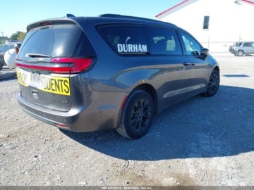 Chrysler Pacifica II 2021 Chrysler Pacifica Touring L 2021 3.6l 3.6 Benzyna 287KM, zdjęcie 5