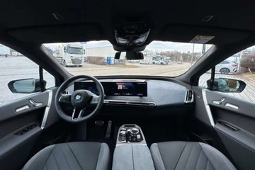 BMW iX SUV Facelifting 94.8kWh 408KM 2025 BMW iX Od reki Pakiet Innowacji Pakiet Comfort Bowers Wilkins, zdjęcie 11