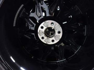 5X114,3 235/50R20 KOLA ZIMNÍ MAZDA OE CX5 CX6 PIRELLI JAKO NOVÉ 2023 4X7MM