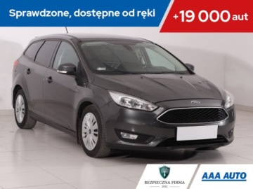 Ford Focus III Kombi Facelifting 1.0 EcoBoost 125KM 2015 Ford Focus 1.0 EcoBoost, Salon Polska, Serwis ASO