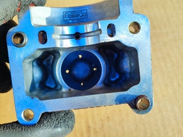 FORD ECOSPORT 2 2016R 1.0 ECOBOOST SKŘÍŇKA PUMPY PALIVA POUZDRO NÁPRAVA