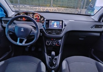 Peugeot 208 I 2016 Peugeot 208 2016r, 1.2 Benzyna. Uszkodzony lewy bok. Jezdzi. 1.2 Benzyna, zdjęcie 5