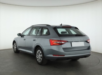 Skoda Superb III Kombi Facelifting 1.5 TSI 150KM 2020 Skoda Superb 1.5 TSI, Salon Polska, Automat, zdjęcie 3