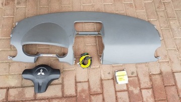 DESKA ROZDĚLOVAČE KOKPIT MITSUBISHI COLT VI