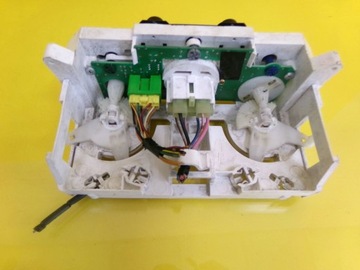 PANEL ŘÍZENÍ VENTILACE KLIMATIZACE SUZUKI LIANA 74400-54G NR682