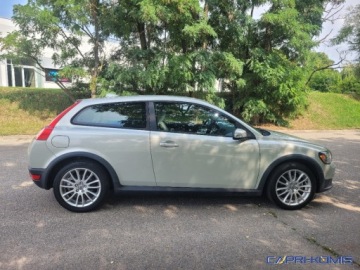 Volvo C30 Hatchback 3d 1.8i 16V 125KM 2008 Volvo C30 1.8i Ksenon Skora Atrakcyjny 1.8 Benzyna 125KM, zdjęcie 5