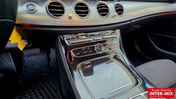 Mercedes Klasa E W213 Kombi 2.0 220d 194KM 2020 Mercedes-Benz Klasa E Niski przebieg Idealne bogata wersja AUTOMAT 2.0, zdjęcie 30