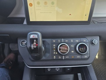 Land Rover Defender IV (L663) 90 2.0 i4P 300KM 2023 Land Rover Defender 2.0 Turbo 300 KM, 4x4,, zdjęcie 22