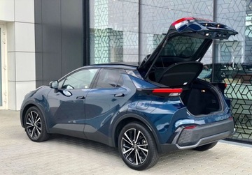 Toyota C-HR II SUV 2.0 Hybrid Dynamic Force 197KM 2023 Toyota C-HR C-HR Executive Rej. 2024 FV23 Salon PL Serwis ASO 1 wl., zdjęcie 28