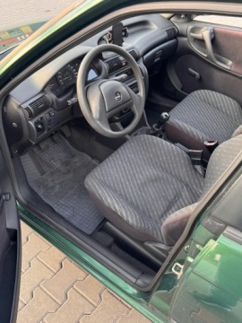 Opel Astra F Sedan 1.4 i 60KM 2000 OPEL ASTRA F CLASSIC 1.4 – wyjątkowy egzemplarz dla kolekcjonera, zdjęcie 5