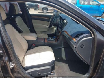 Chrysler 300C II 2015 Chrysler 300C Platinum 2015 5.7l 5.7 Benzyna 363KM, zdjęcie 9