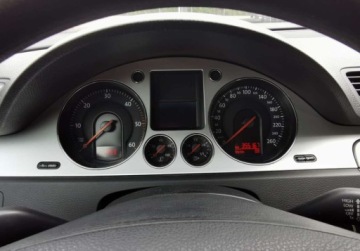 Volkswagen Passat B6 Variant 2.0 TDI PD-DPF 140KM 2007 Volkswagen Passat Import Niemcy 2.0 Diesel 140KM, zdjęcie 19