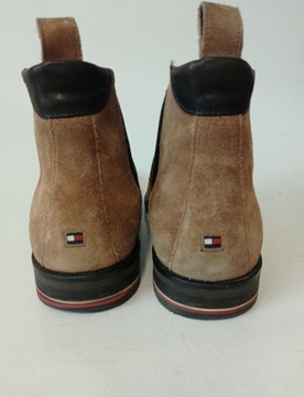 TOMMY HILFIGER-SZTYBLETY ZAMSZOWE 43 BAI