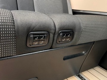 Mercedes Klasa V W447 2023 Mercedes-Benz Klasa V 2.0 Diesel 193KM, zdjęcie 32