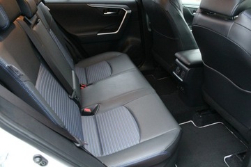 Toyota RAV4 V SUV 2.5 Hybrid Dynamic Force 218KM 2021 Toyota RAV-4 SELECTION 2.5 HYBRID Salon Polska, zdjęcie 19