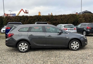 Opel Astra J Sports Tourer 1.4 Turbo ECOTEC 120KM 2011 Opel Astra Samochod z gwarancja 1.4 Benzyna 120KM, zdjęcie 7