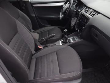 Skoda Octavia III Liftback Facelifting 1.4 TSI 150KM 2018 Skoda Octavia 1.4 TSI, Salon Polska, Klima, zdjęcie 8