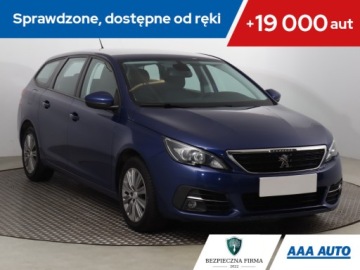 Peugeot 308 II SW Facelifting 1.2 PureTech 130KM 2019 Peugeot 308 1.2 PureTech, Automat, Navi, Klima
