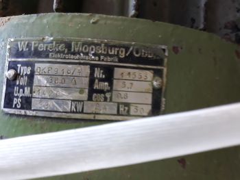 Горизонтальный сверлильный и шипорезный станок от Knoevenagel