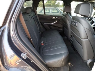BMW X5 G05 2022 BMW X5 M50i 2022 4.4l 4.4 Benzyna 523KM, zdjęcie 11