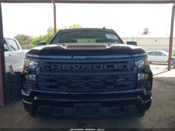 Chevrolet Silverado II 2025 Chevrolet Silverado 2025r., 4x4, 2.7L 2.7 Benzyna 310KM, zdjęcie 4