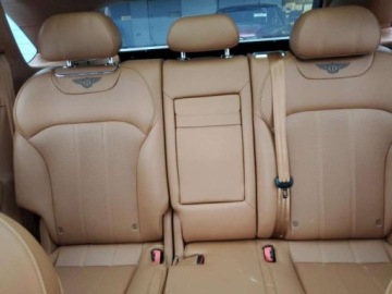Bentley Bentayga 2018 Bentley Bentayga V12 2018 6.8 Benzyna 608KM, zdjęcie 11