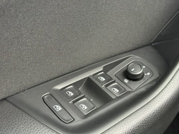 Volkswagen Passat B8 Limousine Facelifting 2.0 TDI SCR 150KM 2020 Volkswagen Passat 2,0 TDi DSG EVO Business, FV23%, zdjęcie 28