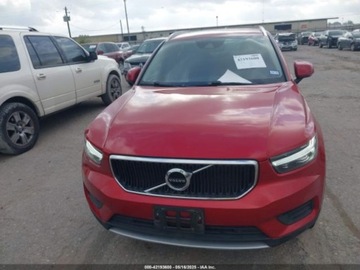 Volvo XC40 2022 Volvo XC 40 T4 Momentum 2022 2.0l 2.0 Benzyna 187KM, zdjęcie 7