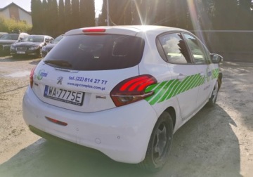 Peugeot 208 I 2016 Peugeot 208 2016r, 1.2Benzyna. Delikatnie uszkodzony prawy przod. Jezdzi., zdjęcie 3