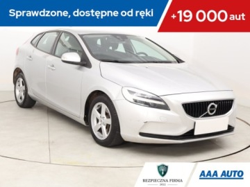 Volvo S40 II 2017 Volvo V40 2.0 D3, Salon Polska, Klima
