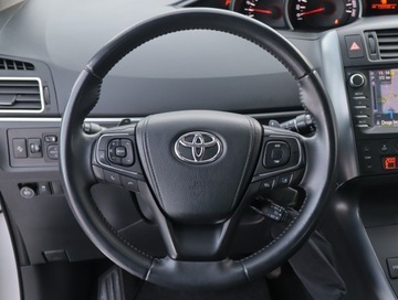 Toyota Verso Minivan Facelifting 1.8 Valvematic 147KM 2016 Toyota Verso 1.8 Valvematic, GAZ, Automat, Skóra, zdjęcie 17