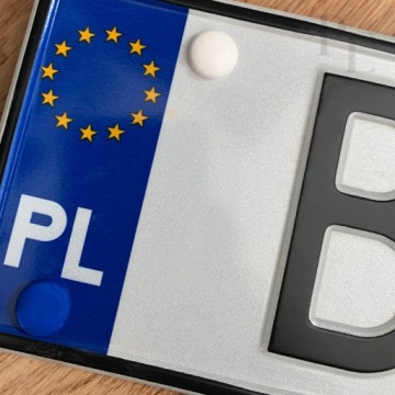 Valstybinio numerio varžtas PauEr 6 vnt. su plieniniais dangteliais – nuotrauka 9