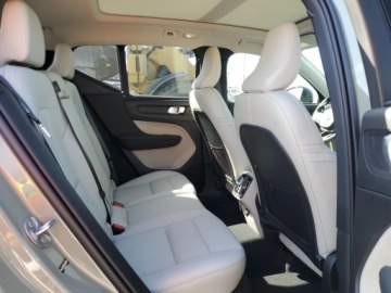 Volvo XC40 Crossover Facelifting 2.0 B5 250KM 2025 Volvo XC 40 Plus 2025 2.0 Benzyna 250KM, zdjęcie 11