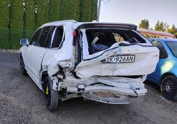 Volvo XC90 II SUV 2.0 T6 320KM 2017 Volvo XC 90 2017r, 2.0 Benzyna 4x4. AUT. 7osob. Uszkodzony przod i tyl. Je, zdjęcie 2