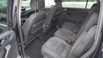 Volkswagen Touran III 2.0 TDI 150KM 2022 Volkswagen Touran 2.0TDI 150KM Automat ACC ASO Iwl, zdjęcie 10