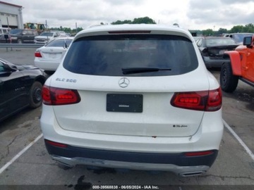 Mercedes GLC C253 2021 Mercedes-Benz GLC 2021 Mercedes-Benz GLC GLC 300 SUV 2.0 Benzyna 255KM, zdjęcie 14