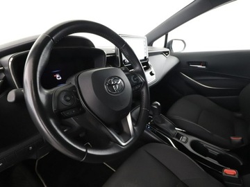 Toyota Corolla XII Hatchback 1.8 Hybrid 122KM 2020 Toyota Corolla hybryda navi PDC-kamera klima-auto, zdjęcie 13