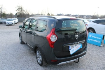 Dacia Lodgy Minivan Facelifting 1.5 Blue dCi 115KM 2022 Dacia Lodgy Stepway Comfort Blue dCi 115 7-os, zdjęcie 7