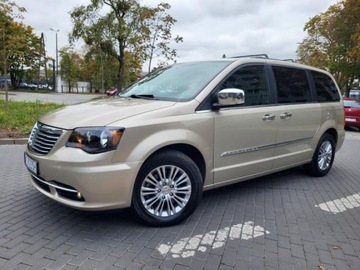 Chrysler Town &amp; Country V 2013 town chrysler Touring L * V6 3.6l benzyna 283KM Dokumentacja *7 Miejsc, zdjęcie 2